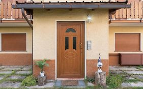 Asiago centro Mansarda con Balcone e Giardino
